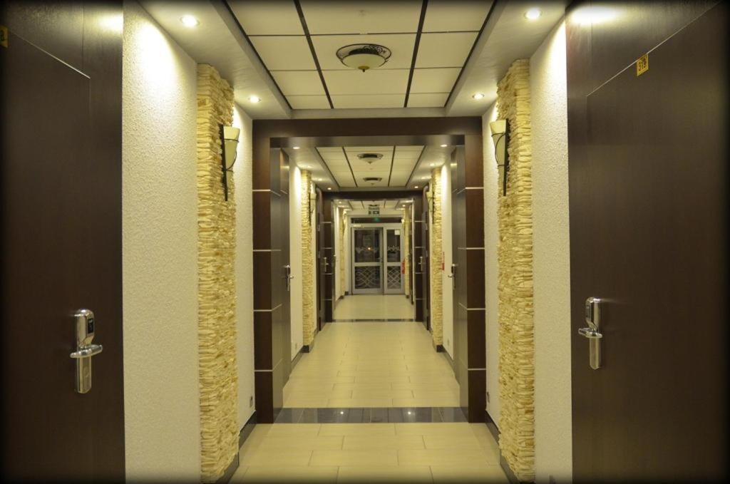 Gosciniec Biznesowy Hostel ดองโบรวา กูร์นิตชา ห้อง รูปภาพ